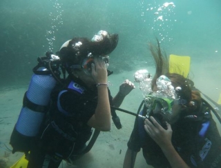  Costa Verde Loisirs 的儿童潜水训练 